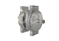 ALTERNADOR SISTEMA DELCO 22SI FREIGHTLINER, INTERNATIONAL, KENWORTH, MACK, STERLING, VOLVO QUADRAMONT   . 12V, 130A, ROTACION: CW, REGULADOR: IR, VENTILADOR: EF; DELCO: 19020387, 19020388, 19020389, 19020803, 19020804, 10459318, WAI: 8362N, LESTER: 8360, 8361, 8362, DELCO REMY: 19020387 KONIGMANN