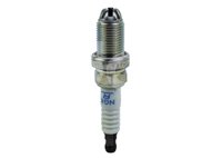 BUJIA NGK ESTANDAR (EQUIVALENTE A EQUIPO ORIGINAL) AUDI Q7, S5, S6, S8; CHEVROLET VECTRA, MERCEDES BENZ C230; SEAT CORDOBA, IBIZA, LEON, TOLEDO; VOLKSWAGEN BEETLE, CLASICO, DERBY, GOLF, GOLF GTI, JETTA, PASSAT, POLO, TRANSPORTER, VAN; VOLVO S60, V70, 
MERIAL DEL NUCLEO DEL ELECTRODO CENTRAL: COBRE, DISEÑO DEL ELECTRODO CENTRAL: ESTANDAR, MATERIAL DE LA PUNTA DEL ELECTRODO CENTRAL: NIQUEL, TIPO DE TERMINAL ELECTRICO: TUERCA NO EXTRAIBLE, TIPO DE GRADO: REGULAR, CONFIGURACIÓN DE TIERRA: DESCARGA SEMISERFICIAL, MATERIAL DEL NUCLEO DEL ELECTRODO DE TIERRA: NIQUEL, ELECTRODO DE TIERRA (CANTIDAD): 3, DISEÑO DE LA PUNTA DEL ELECTRODO DE TIERRA: DESCARGA SEMISUPERFICIAL, MATERIAL DE LA PUNTA DEL ELECTRODO DE TIERRA: NIQUEL, TAMAÑO HEXAGONAL: 5/8"", ALTURA DEL AISLADOR: 50.50 MM, RANGO DE CALOR DEL FABRICANTE: 6, CALIBRACION: 0.040"", ALCANCE: 0.75"", RESISTENCIA: 1000.0 OHMS, TIPO DE RESISTENCIA: SI, TIPO DE ASIENTO: PLANO, DIAMETRO DE LA ROSCA: 14.00 MM, LAVADORA INCLUIDA: SI, NGK: BKUR6ET-10, 4295 NGK
