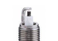 BUJIA AUTOLITE CHRYSLER CONCORDE V6 3.5L 1993-1997, INTREPID V6 3.5L 1994-1997, LHS V6 3.5L 1996-1997, NEW YORKER V6 3L 1994, NEW YORKER V6 3.5L 1994-1995; DODGE DAKOTA L4 2.5L 1996, RAM 1500 V6 3.7L 2004-2006, RAM 1500 V8 4.7L 2004-2006, RAM 1500 V8 5.7L 2006, RAM 1500 V10 8.3L 2005-2006, VIPER V10 8L 1992-1994, 2000, VIPER V10 8.3L 2003-2006; JEEP CHEROKEE V6 4L 1993-1994, 1998-2001, CJ5 V6 4.2L 1978-1979, CJ5 V6 4.6L 1978-1979, CJ7 V6 4.6L 1980-1986, GRAND CHEROKEE V6 4L 1993-2000, 2004, GRAND CHEROKEE V8 4.7L 1999-2004, GRAND CHEROKEE V8 5.2L 1993-1998, GRAND CHEROKEE V8 5.9L 1998, GRAND WAGONEER V6 4.6L 1984, J10 V6 4.6L 1978-1982, 1984-1987, WAGONEER V6 4.6L 1980-1987, WRANGLER L4 2.4L 2003-2006, WRANGLER L4 2.5L 1993-1995, 1997-2002, WRANGLER V6 1998-2006; DISEÑO DEL ELECTRODO CENTRAL: ESTANDAR, MATERIAL DE LA PUNTA DEL ELECTRODO CENTRAL: PLATINO, DISEÑO DE LA PUNTA DEL ELECTRODO A TIERRA: ESTANDAR, MATERIAL DE LA PUNTA DEL ELECTRODO A TIERRA: PLATINO, TAMAÑO HEXAGONAL (PULGADAS): 5/8, DIAMERO DE LA ROSCA: 14MM, ALCANCE: 19MM, TIPO DE ASIENTO: PLANO, TAMAÑO DE PRE-ESPACIO: 0.9MM, RANGO DE CALOR DEL FABRICANTE: 7, RESISTENCIA (OHMIOS): 4000, PROYECCION DEL ELECTRODO CENTRAL: PROYECCION EXTRA-LARGA; AUTOLITE: APP985 AUTOLITE
