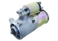 MARCHA WAI FORD EXCURSION V10 6.8L 2004-2005, EXPEDITION V8 4.6L 1999-2006, EXPEDITION V8 5.4L 1999-2014, F-150 V6 3.7L 2010, F-150 V6 4.2L 1999-2009, F-150 V8 4.6L 2008-2010, F-250 V8 4.6L 1999-2006, F-250 SUPER DUTY V8 4.6L 2011-2014, F-250 SUPER DUTY V8 5.4L 2004-2007, F-250 SUPER DUTY V8 6.7L 2011-2014, F-350 V8 4.6L 2011, F-350 V8 5.4L 1999, 2001-2006, 2011, F-350 V10 6.8L 2003, F-350 V8 7.3L 1999, 2001-2003, F-350 SUPER DUTY V8 5.4L 2007-2008, F-350 SUPER DUTY V8 6.2L 2012-2014, F-450 SUPER DUTY V8 5.4L/6.0L 2004-2010, F-450 SUPER DUTY V8 6.7L 2013, F-450 SUPER DUTY V10 6.8L 2004-2005, 2008-2013, F-550 SUPER DUTY V8 6.7L 2012-2013, F-550 SUPER DUTY V10 6.8L 2004, 2008, 2010, 2012-2013, LOBO V8 5.4L 1999; LINCOLN BLACKWOOD V8 5.4L 2002, MARK LT V8 54L 2006-2008, NAVIGATOR V8 5.4L 1999-2002, 2006-2014; SUZUKI SWIFT L4 1.5L 2008, 
SISTEMA: FORD, DISEÑO: PMGR SIN NARIZ, VOLTAJE: 12V, POTENCIA: 1.4KW, DIENTES: 12, ROTACION: CW, WAI: 6646N WAI