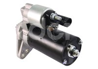 MARCHA WAI SEAT ALTEA XL L4 1.4L/1.8L 2009, 2013, ALTEA XL L4 2.0L 2009, IBIZA L4 1.2L 2010, 2012-2013, IBIZA L4 1.4L 2009-2010, 2012-2013, IBIZA L4 1.6L/2.0L 2006-2007, 2009-2010, 2012-2013, IBIZA L4 1.8L 2006-2007, TOLEDO L4 1.8L/2.0L 2005; VOLKSWAGEN ORA L5 2.5L 2005, EUROVAN L4 1.9L 2006-2009, 
SISTEMA: BOSCH, DISEÑO: PMGR, VOLTAJE: 12V, POTENCIA: 1.7KW, DIENTES: 10, ROTACION: CCW, WAI: 32673N WAI