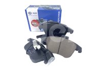 BALATA HELLA AUDI Q3 QUATTRO L4 2.0L 2015-2018; VOLKSWAGEN PASSAT L5 2.5L 2012-2018, TIGUAN L4 2.0L 2009-2017, EJE: DELANTERO, FORMULA: LOW METAL (BAJOS METALES), ANCHO: 155.1MM, ALTURA 1: 71.9MM, ALTURA 2: 66.6MM, ESPESOR 1: 20.6MM, ESPESOR 2: 19.9MM, PESO: 2.32KG, NUMERO DE INDICADORES DE DESGASTE (POR EJE): 1, CON CONTACTO DE AVISO DE DESGASTE INCORPORADO, SISTEMA DE FRENOS: TEVES, NUMERO DE USO: 24332, 24333, 24334, FMSI: 8486-D1375, HELLA: T1783MX, 8DB355045-681, 355045681 HELLA