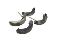 ZAPATA BOSCH AZUL CHEVROLET SILVERADO 1500 V6 4.3L 2005, 2007-2008, SILVERADO 1500 V8 5.3L 2006, SIERRA 1500 V8 5.3L 2007-2008, 
SENSOR ELECTRONICO: NO, INCLUYE SHIM: SI, INCLUYE HERRAJES: NO, FORMULA: SEMI-METALICA, POSICION: TRASERA, FMSI: S855, D-PLATE: S855, BOSCH CORTO: BS855, BOSCH: F03BB10407 BOSCH