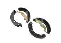 ZAPATA BOSCH AZUL FORD FIESTA L4 1.6L 2012-2019, FIESTA L4 2.0L 2011, 
SENSOR ELECTRONICO: NO, INCLUYE SHIM: SI, INCLUYE HERRAJES: NO, FORMULA: SEMI-METALICA, POSICION: TRASERA, FMSI: S984, D-PLATE: S984, BOSCH CORTO: BS984, BOSCH: F03BB10647 BOSCH