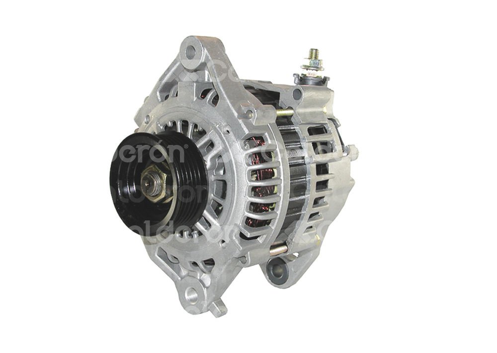 ALTERNADOR SISTEMA HITACHI NISSAN SENTRA 1.8L 2000-2001. 12V, 100A, ROTACION: CW, TIPO DE POLEA:  SERPENTIN, RANURAS DE LA POLEA: 6, REGULADOR: IR, POSICION DEL REGULADOR: 10:00, VENTILADOR: IF; HITACHI: LR1100-722, NISSAN: 23100-5M000, WAI: 13827N, LESTER: 13827, REMY: 12265 KONIGMANN