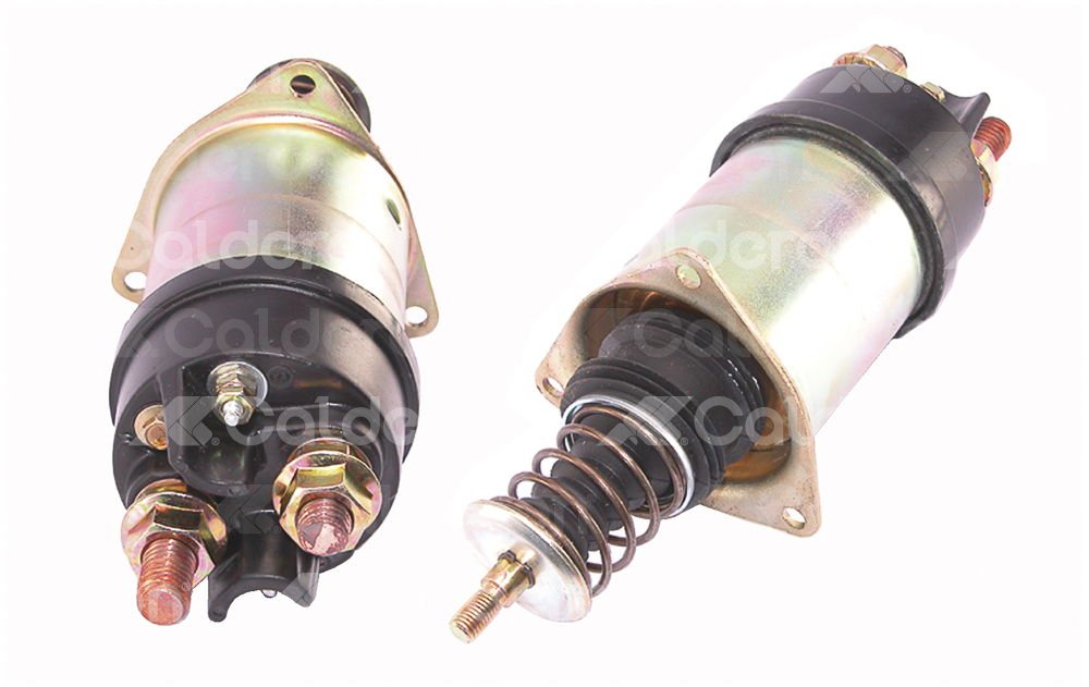 SOLENOIDE DELCO 42MT 24V 4 TERMINALES (DD) CON EMBOLO. Sistema: Delco, WAI: 66-114, Delco: 1115595, 1115601, 1115608, D901A, D912A, Just Parts: D2-6029N, D2-6042, D2-6042N, D2-6045N, D2-6046N, D2-6047, D2-6047N, Unipoint: SNLS-D43, Valley Forge: SS-63 JUST PARTS