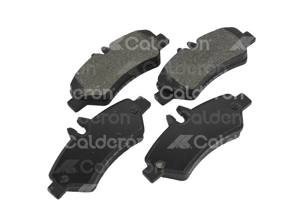 BALATA BOSCH AZUL MERCEDES BENZ SPRINTER L4 2.1L 2011-2017; VOLKSWAGEN CRAFTER L4 2.0L 2016-2018, 
SENSOR ELECTRONICO: SI, INCLUYE SHIM: SI, INCLUYE HERRAJES: SI, FORMULA: SEMI-METALICA, POSICION: TRASERA, FMSI: 8431-D1317, D-PLATE: D1317, BOSCH CORTO: BE1317H, BOSCH: F03B175871 BOSCH