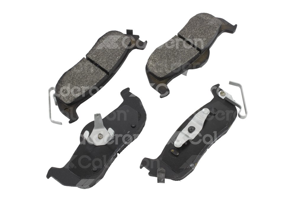 BALATA BOSCH AZUL JEEP COMMANDER V8 4.7L 2006-2010, GRAND CHEROKEE V6 3.7L 2010; NISSAN ARMADA V8 5.6L 2005-2015, PATHFINDER V6 3.5L 2004, TITAN V8 5.6L 2004-2015, 
SENSOR ELECTRONICO: NO, INCLUYE SHIM: SI, INCLUYE HERRAJES: SI, FORMULA: SEMI-METALICA, POSICION: TRASERA, FMSI: 7945-D1041, D-PLATE: D1041, BOSCH CORTO: BE1041H, BOSCH: F03B176162 BOSCH